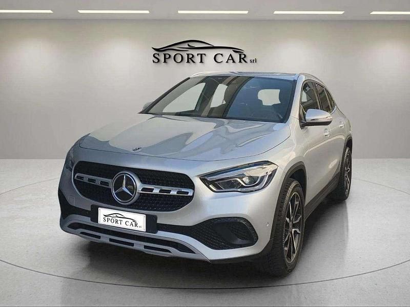Usata Mercedes GLA180 Executive 116 CV (85 kW) 2023 Argento SUV