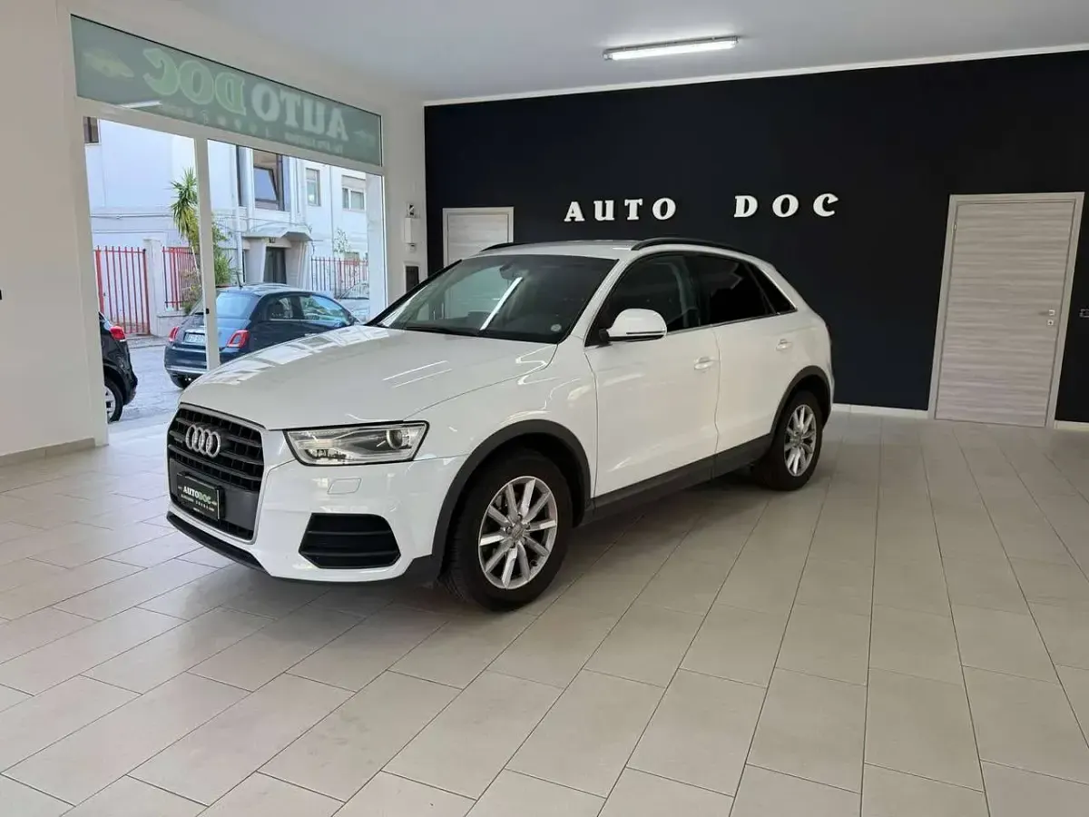 Usata Audi Q3 Ambiente 150 CV (110 kW) 2016 Bianco SUV