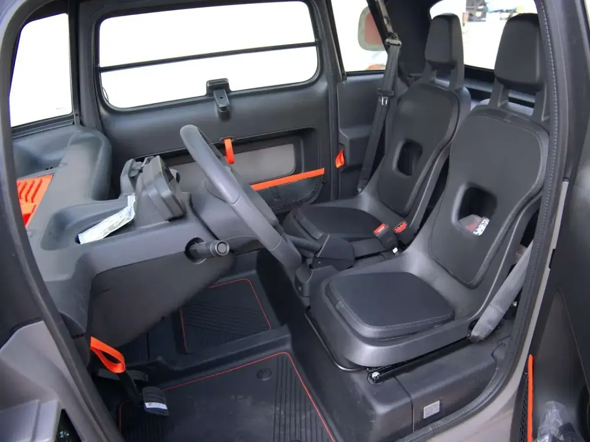 Nuova Citroën AMI 2026 Grigio Utilitaria