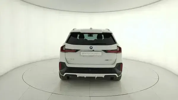 Usata BMW X1 M Sport 136 CV (100 kW) 2025 Alpinweiss iii pastello SUV