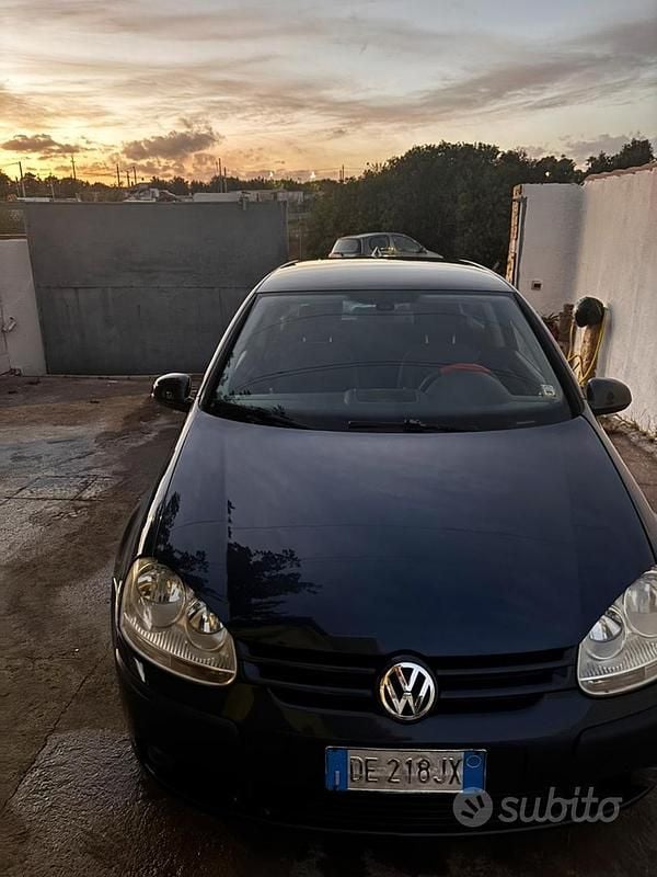 Usata VW Golf IV 105 CV (77 kW) 2006 Berlina