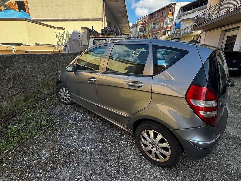 Usata Mercedes A180 Elegance 109 CV (80 kW) 2005 Monovolume