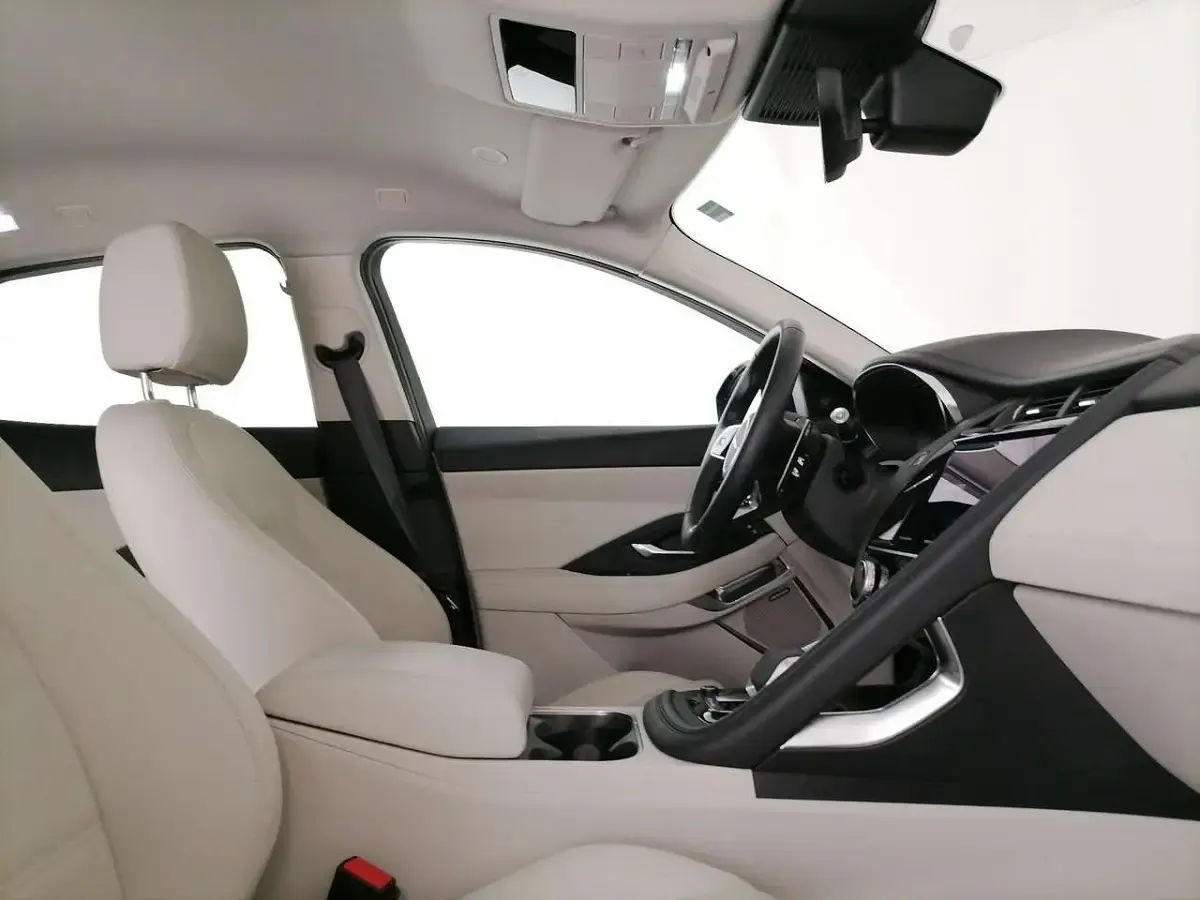 Usata Jaguar E-Pace SE 163 CV (119 kW) 2022 Argento SUV