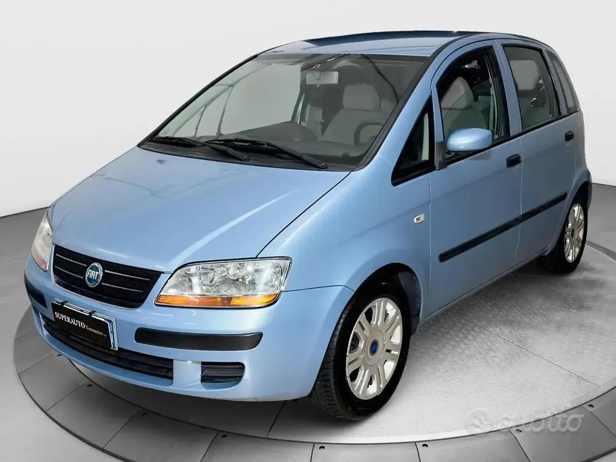 Usata Fiat Idea Emotion 69 CV (50 kW) 2004 Nero Monovolume