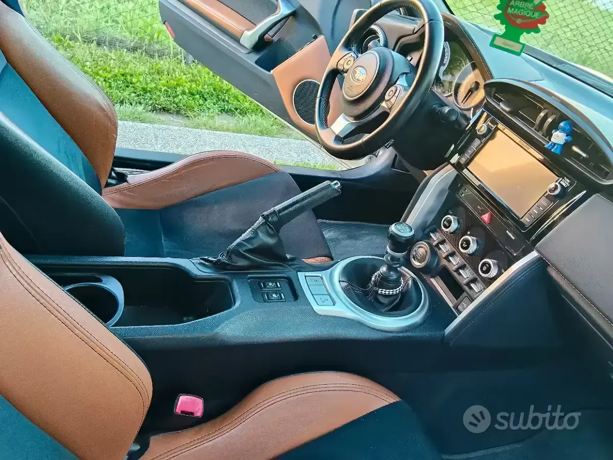 Usata Subaru BRZ 200 CV (147 kW) 2020 Bianco Coupé