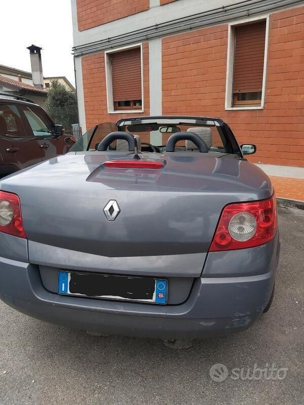Usata Renault Mégane Cabriolet 106 CV (77 kW) 2007 Grigio Cabrio