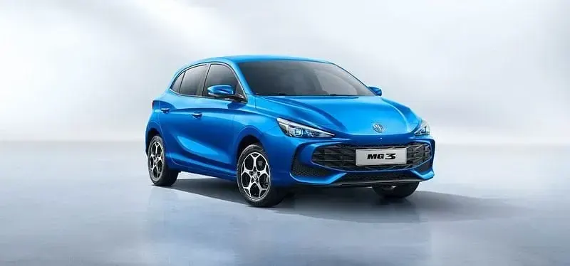 Usata MG MG3 194 CV (142 kW) 2024 Rosso Utilitaria