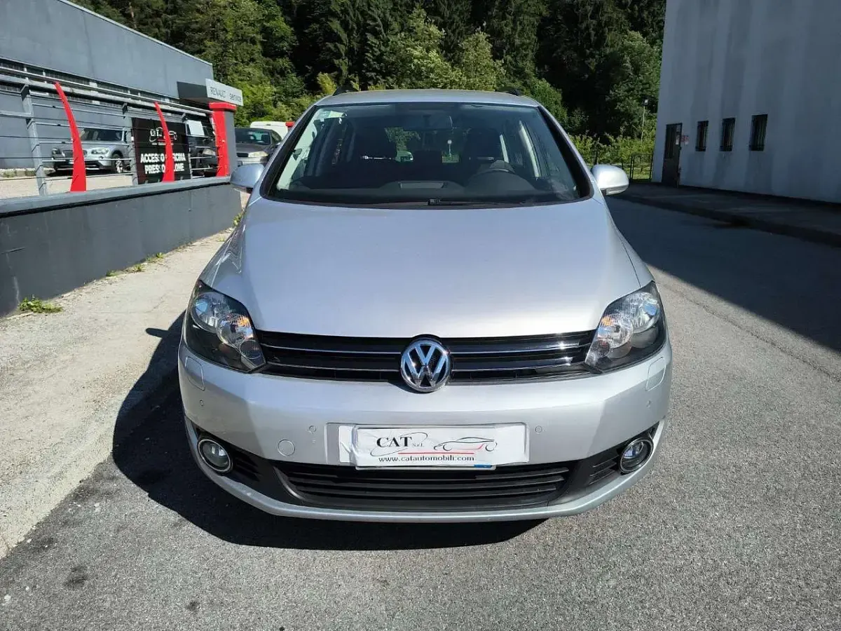 Usata VW Golf Sportsvan Sportline 105 CV (77 kW) 2014 Argento Monovolume
