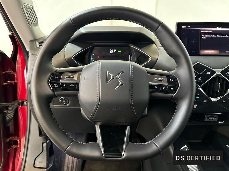 Usata DS Automobiles DS3 Crossback E-Tense Opera 2023 Rosso SUV