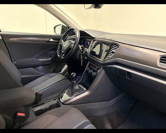 Usata VW T-Roc Style 116 CV (85 kW) 2018 Indium grey/nero SUV