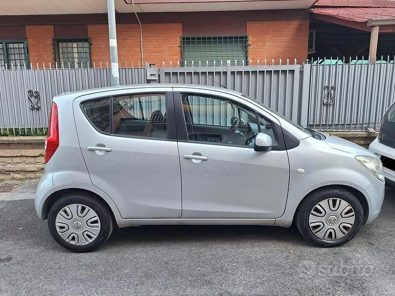 Usata Opel Agila 94 CV (69 kW) 2014 Grigio Utilitaria
