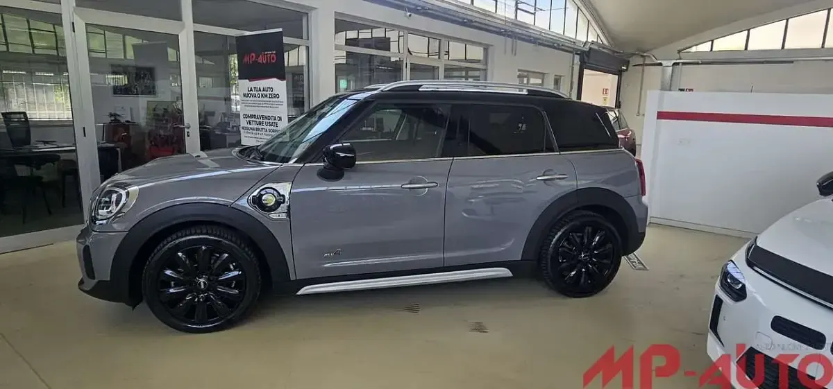 Usata Mini Cooper S 220 CV (161 kW) 2020 Grigio Utilitaria