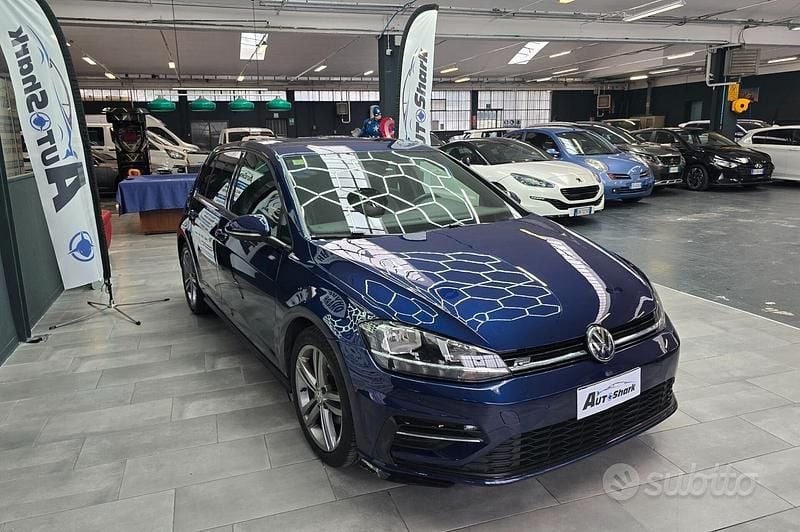 Usata VW Golf VII R-line 116 CV (85 kW) 2018 Blu Berlina