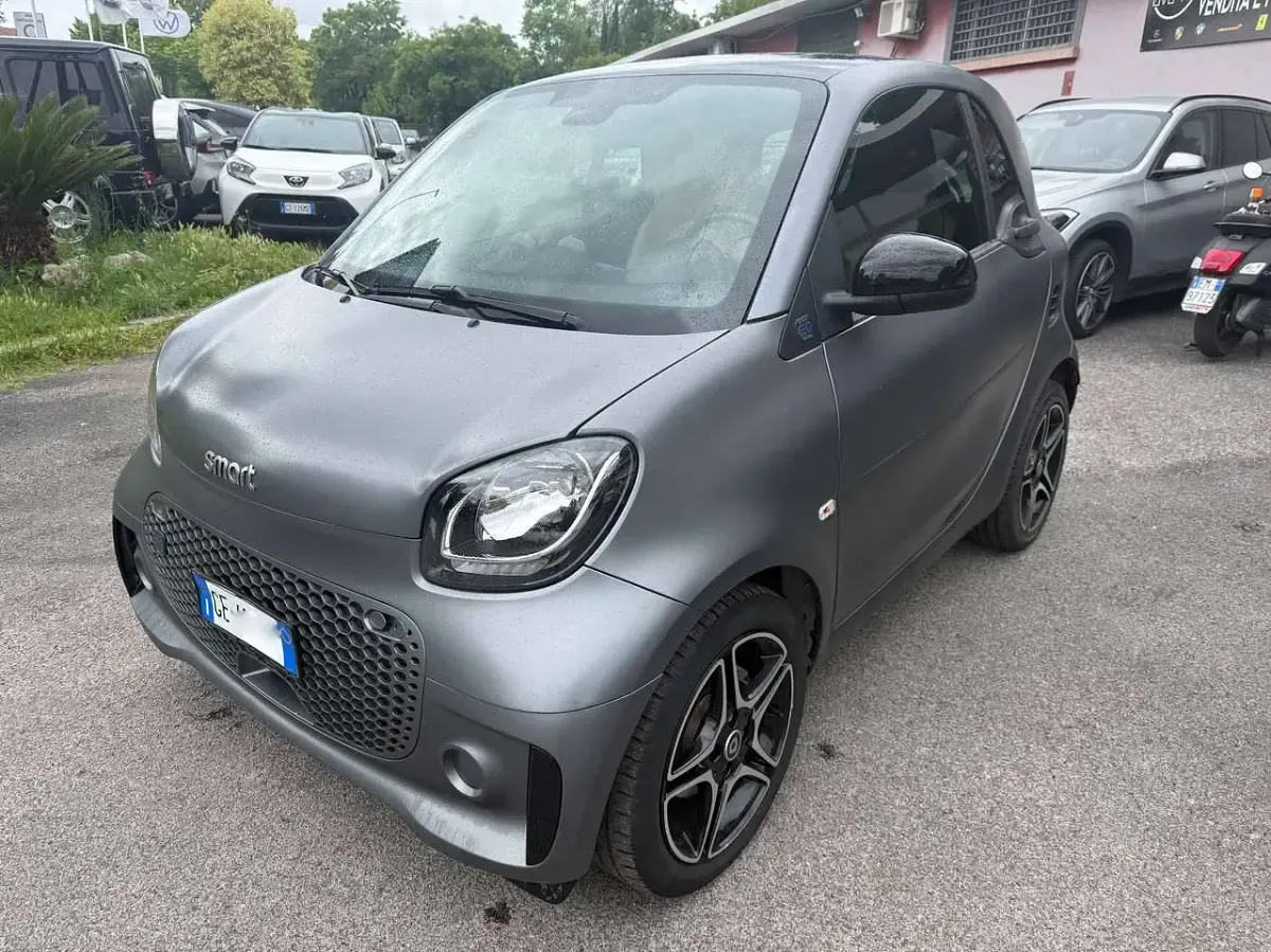 Usata Smart ForTwo Coupé Passion 41 kW (56 CV) 2021 Opaco Utilitaria