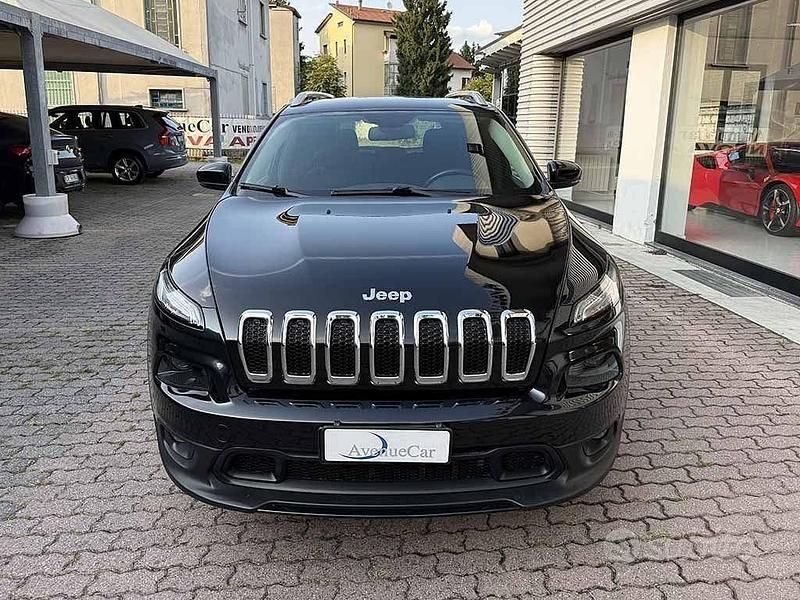 Usata Jeep Cherokee Longitude 140 CV (102 kW) 2016 Nero / metallizzato SUV