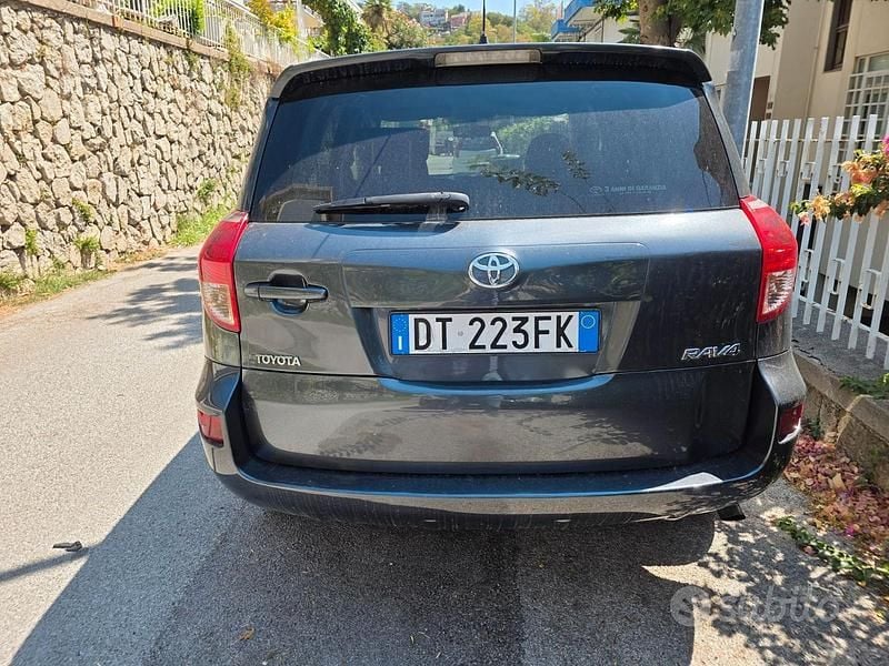 Usata Toyota RAV4 Sol 150 CV (110 kW) 2008 Grigio SUV
