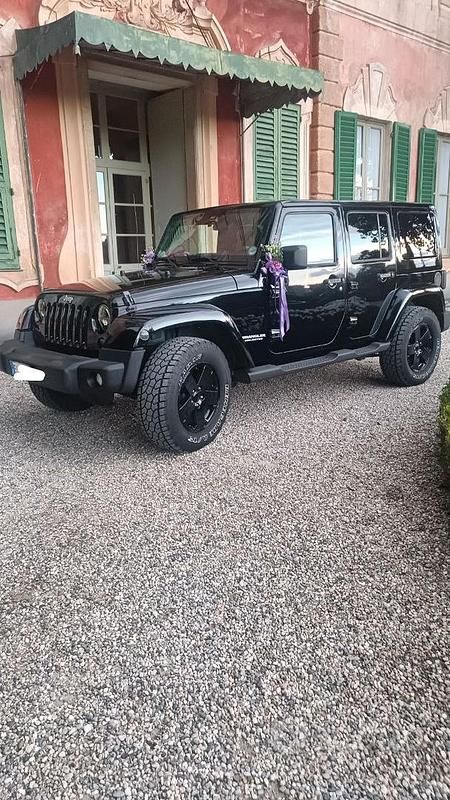 Usata Jeep Wrangler Sahara 177 CV (130 kW) 2011 Nero SUV