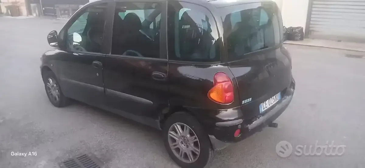 Usata Fiat Multipla 103 CV (75 kW) 2002 Nero Monovolume