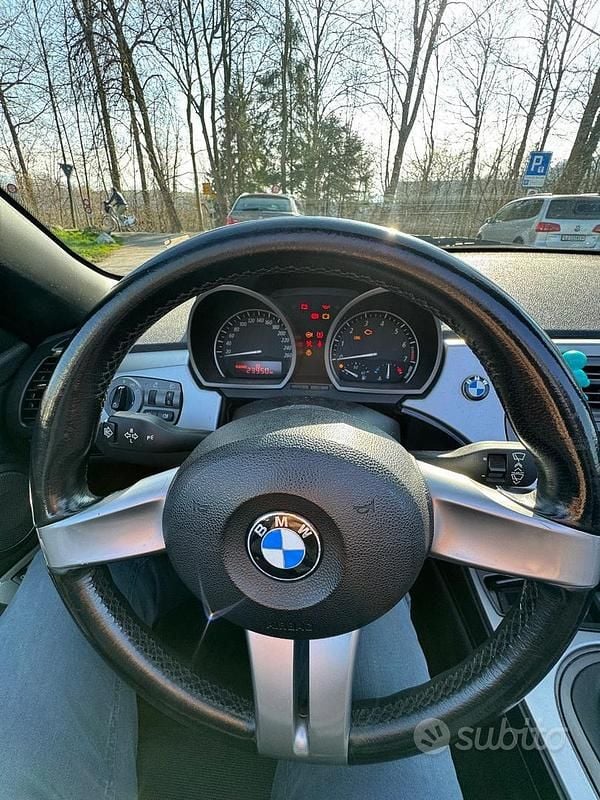 Usata BMW Z4 192 CV (141 kW) 2003 Grigio Cabrio