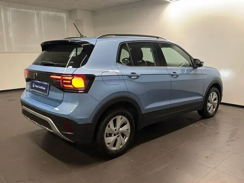 Usata VW T-Cross Life 116 CV (85 kW) 2024 Blu SUV