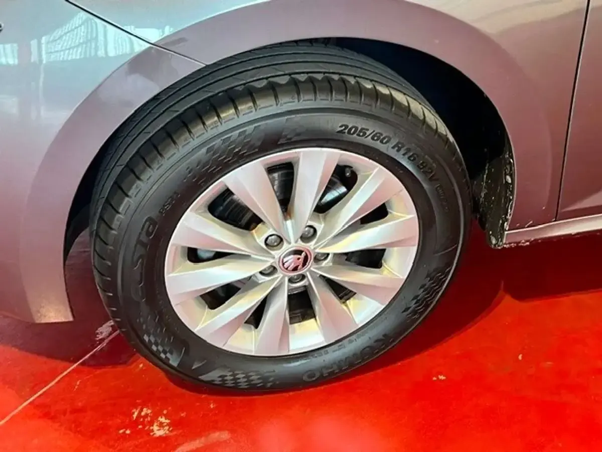 Usata Skoda Kamiq Ambition 110 CV (80 kW) 2022 Grigio SUV