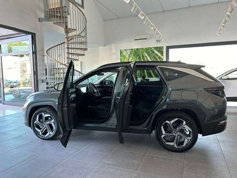 Usata Hyundai Tucson 179 CV (131 kW) 2023 Grigio SUV
