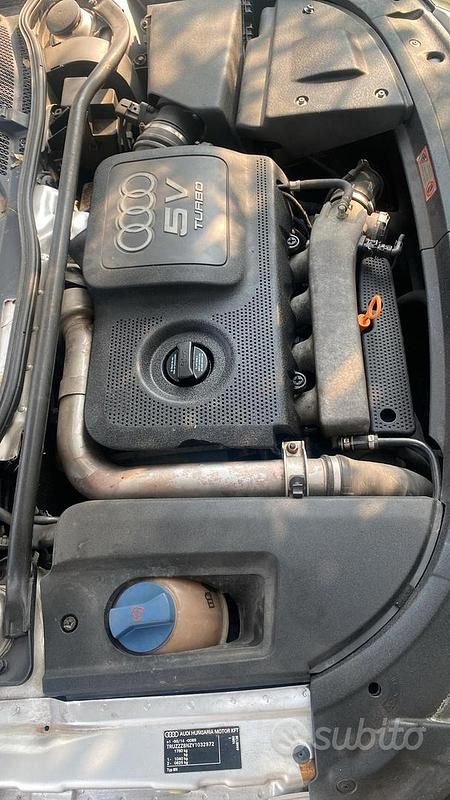 Usata Audi TT 225 CV (165 kW) 2002 Grigio Coupé