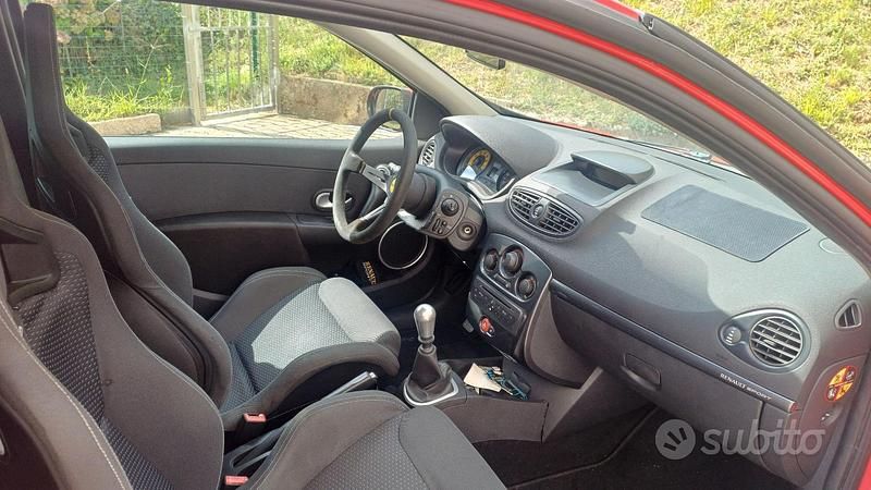 Usata Renault Clio III R.S. 203 CV (149 kW) 2010 Rosso Berlina