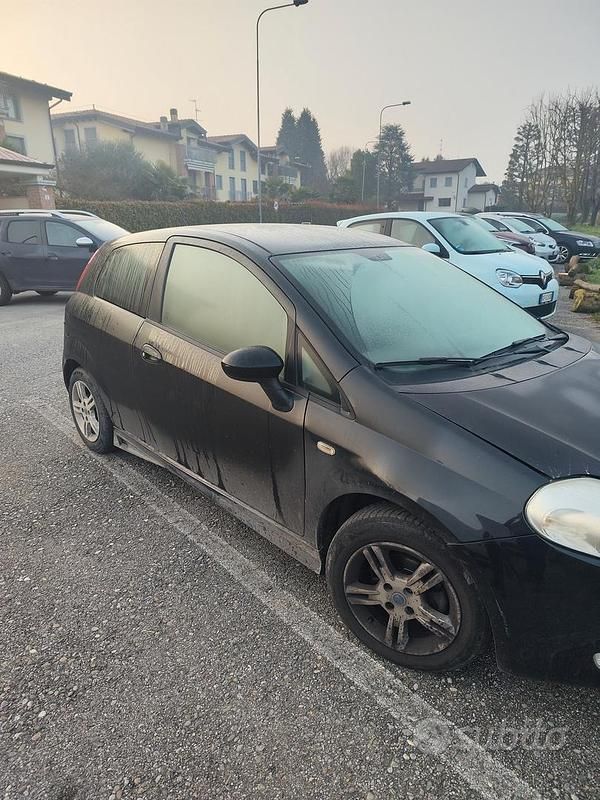 Usata Fiat Grande Punto 2006 Nero Utilitaria