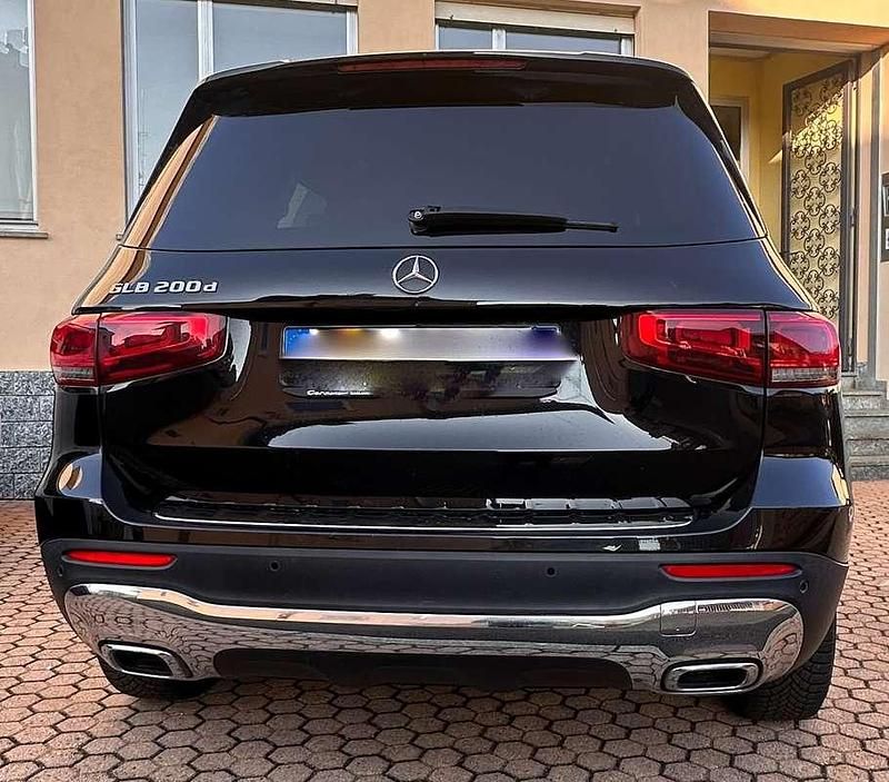 Usata Mercedes GLB200 150 CV (110 kW) 2021 Nero SUV