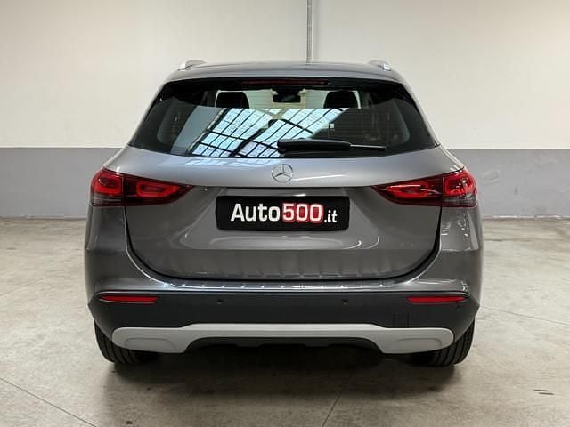 Usata Mercedes GLA200 Business 163 CV (119 kW) 2021 Grigio SUV