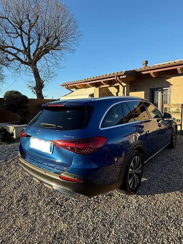 Käytetty Mercedes C220 Advanced 200 HP (147 kW) 2023 Sininen Farmari