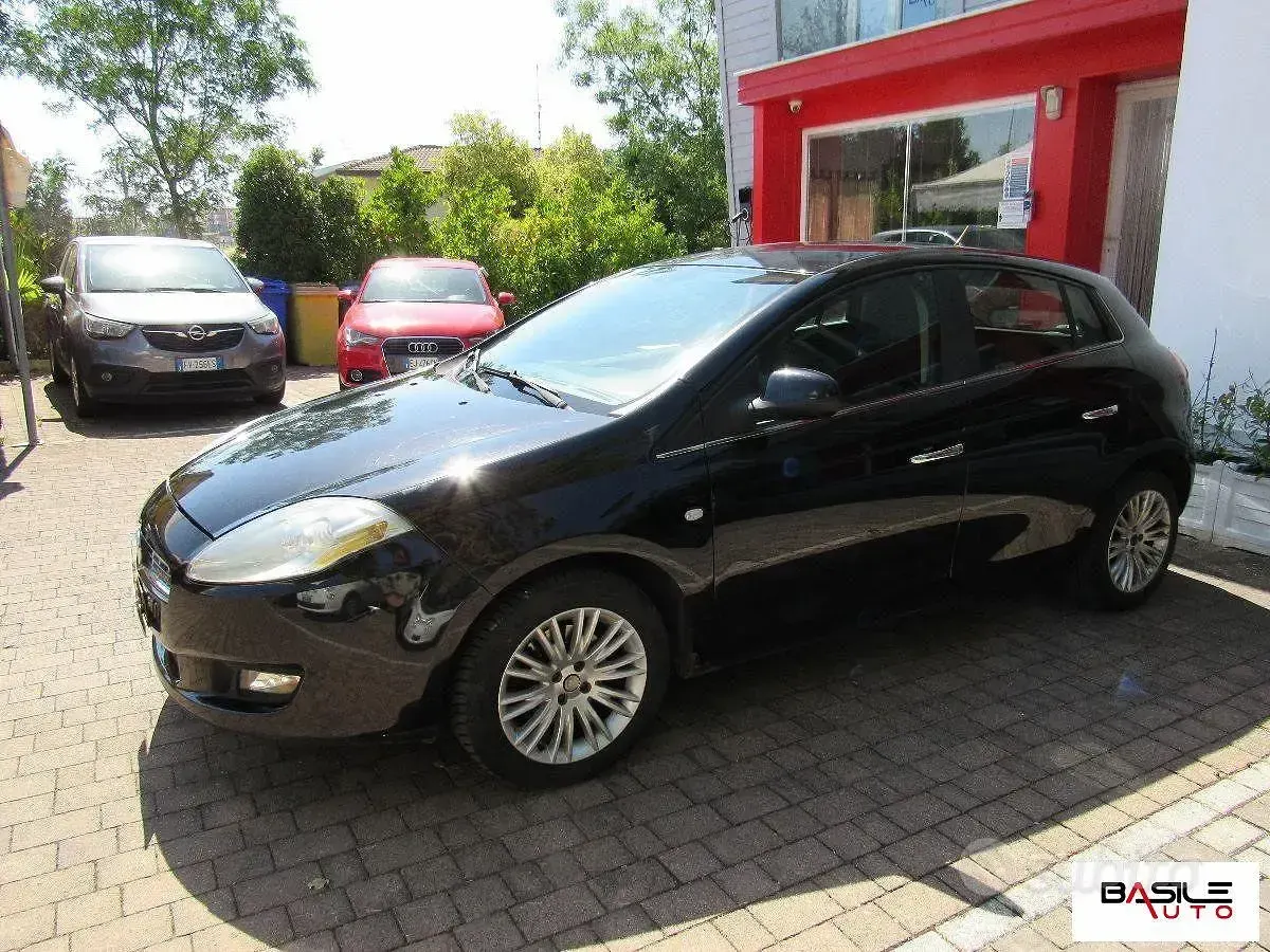 Usata Fiat Bravo Dynamic 120 CV (88 kW) 2010 Nero Utilitaria