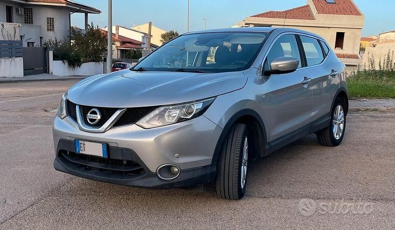 Grigio Usata 2014 Nissan Qashqai Acenta+ SUV | 8750 € (Buon prezzo) - Immagine 1/4
