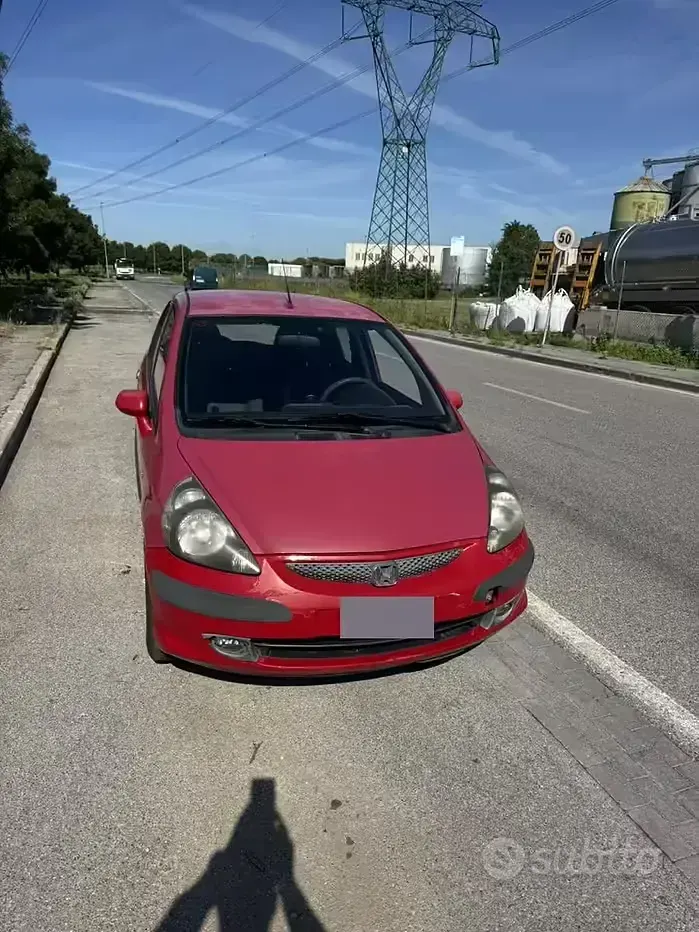 Usata Honda Jazz 78 CV (57 kW) 2006 Utilitaria