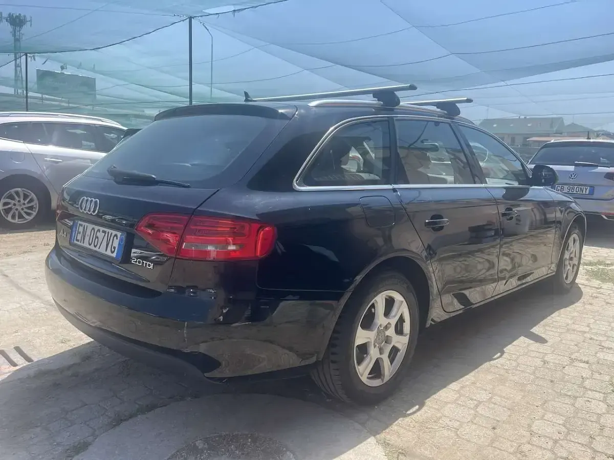 Usata Audi A4 Business 143 CV (105 kW) 2013 Nero Station wagon