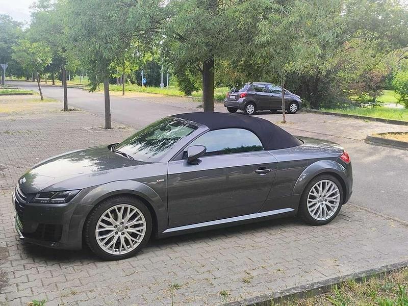 Grigio Usata 2018 Audi TT Roadster S-Line Cabrio | 32.000 € (Buon prezzo) - Immagine 1/4