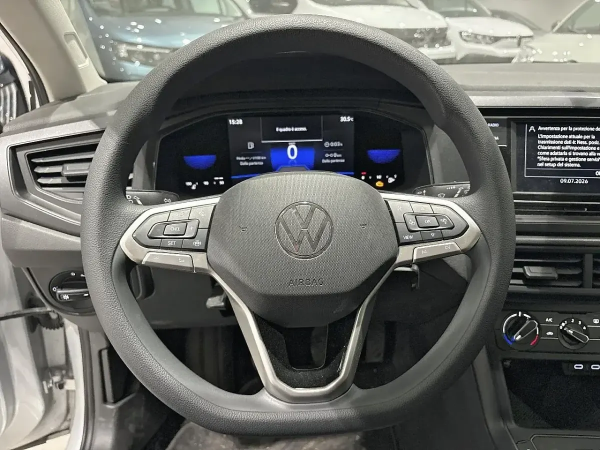 Usata VW Polo 80 CV (58 kW) 2021 Grigio Utilitaria