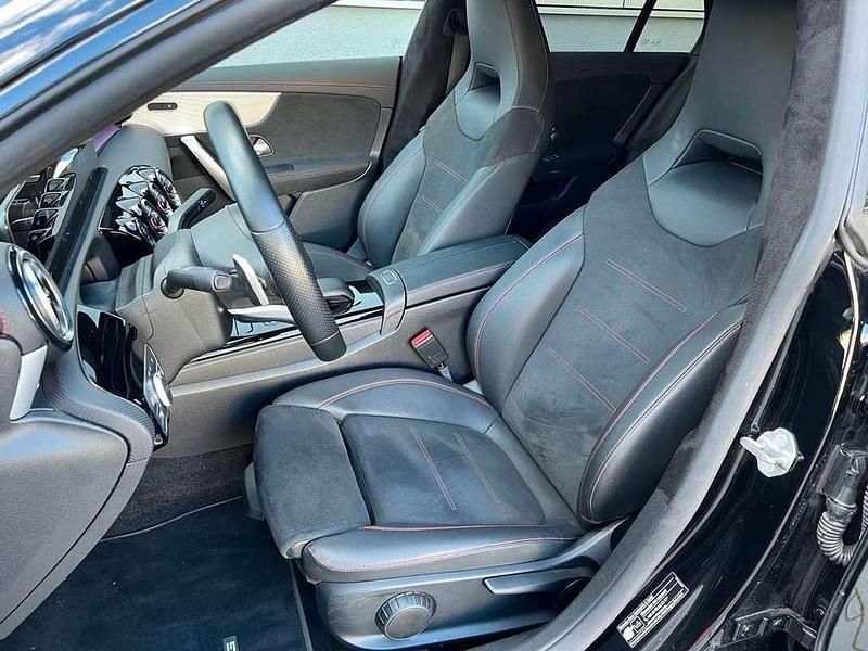 Nero Usata 2021 Mercedes CLA180 Shooting Brake Station wagon | 25.900 € (Buon prezzo) - Immagine 1/1