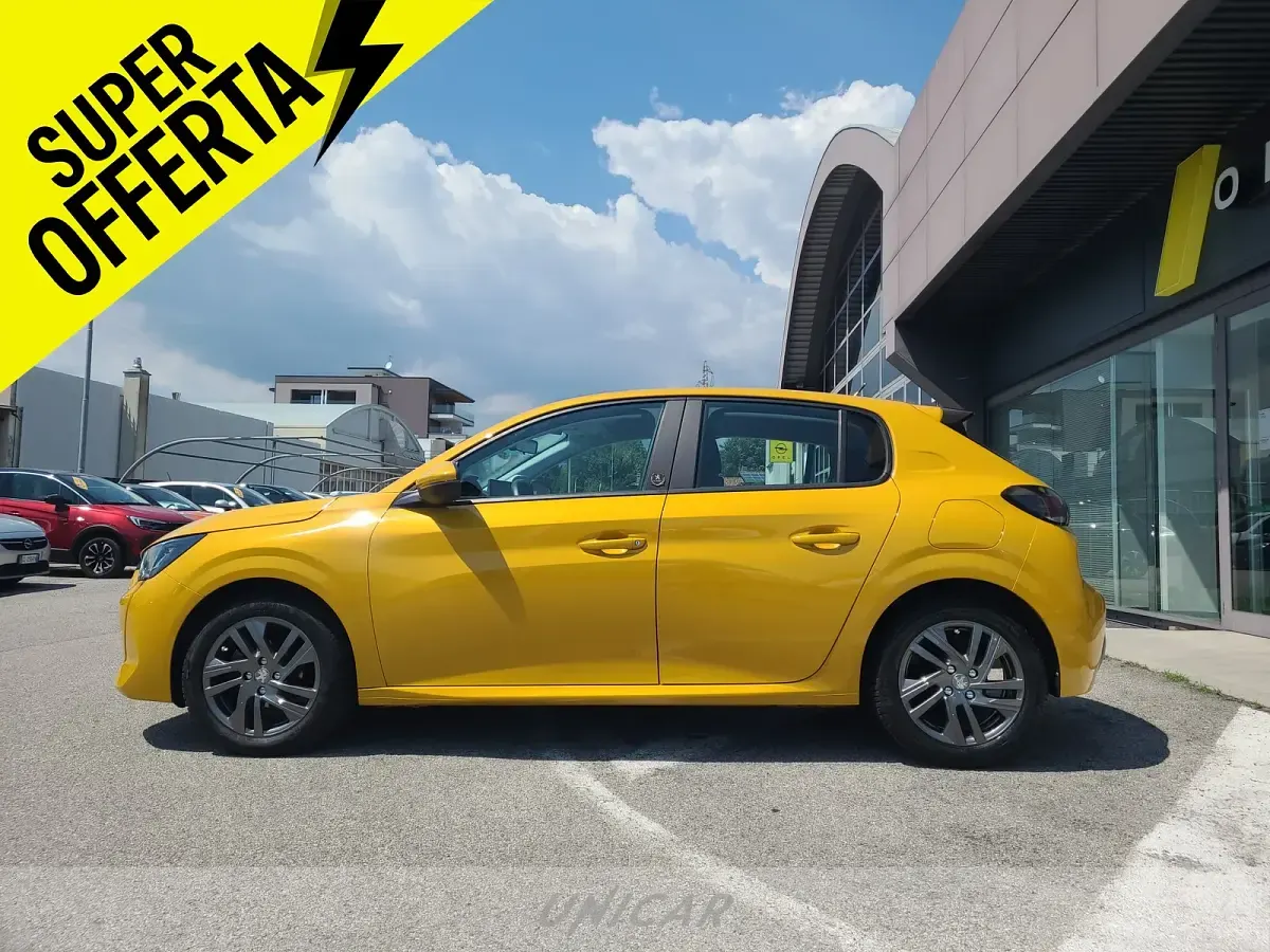 Usata Peugeot 208 Active 75 CV (55 kW) 2021 Giallo Utilitaria