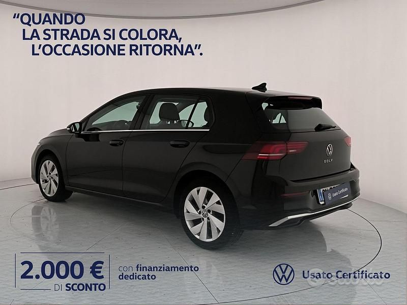 Usata VW Golf VIII Style 150 CV (110 kW) 2025 Grenadill black metallizzato Berlina