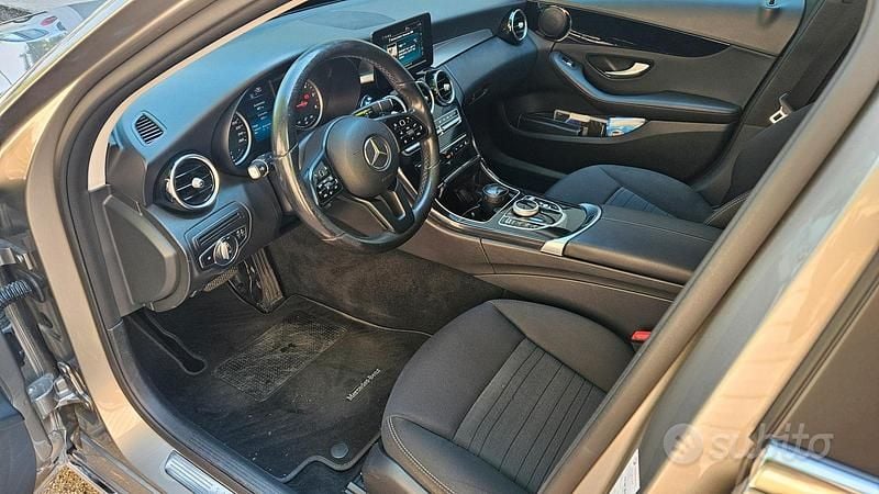 Usata Mercedes C200 160 CV (117 kW) 2019 Grigio Station wagon