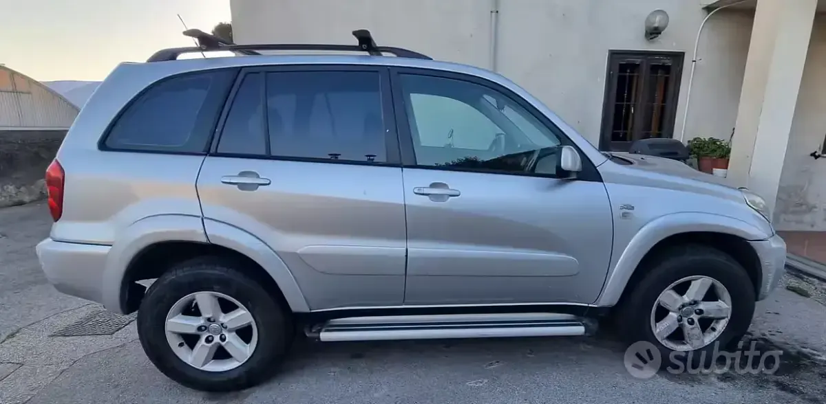 Gebraucht Toyota RAV4 116 PS (85 kW) 2004 Grau SUV