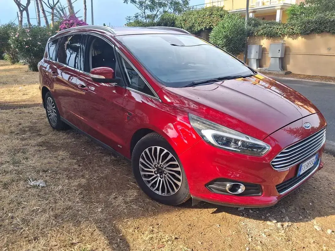 Usata Ford S-MAX Vignale 190 CV (139 kW) 2018 Rosso Monovolume
