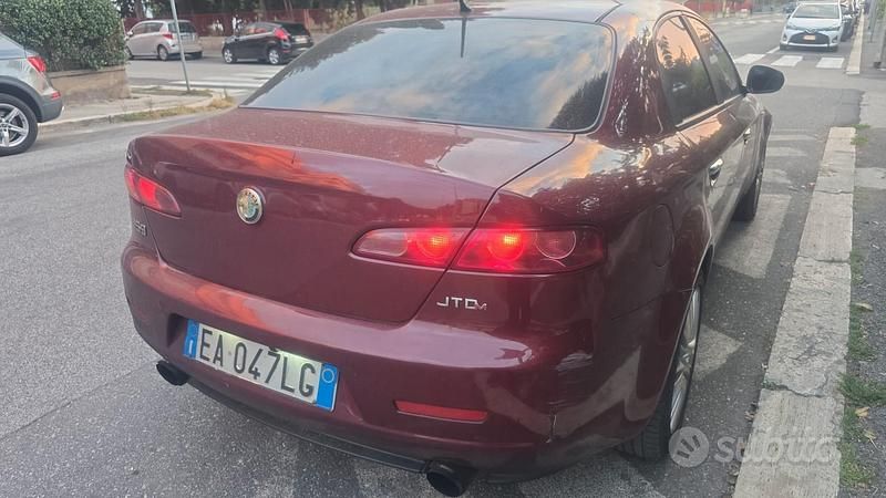 Usata Alfa Romeo 159 120 CV (88 kW) 2009 Rosso Berlina