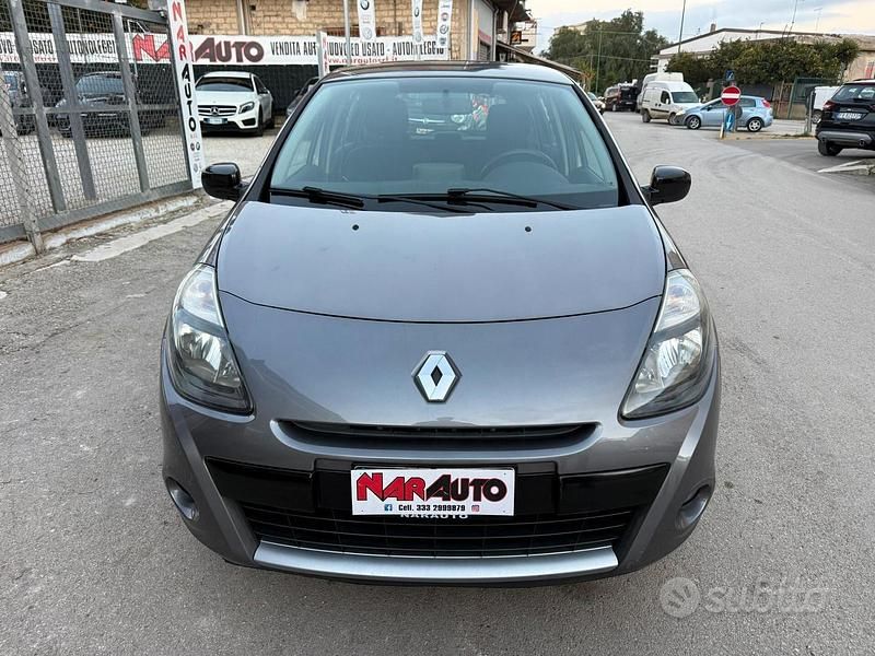 Usata Renault Clio II 100 CV (73 kW) 2010 Nero Berlina