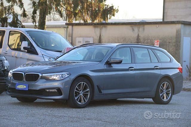 Usata BMW 520 Sport Line 190 CV (139 kW) 2018 Grigio scuro Station wagon