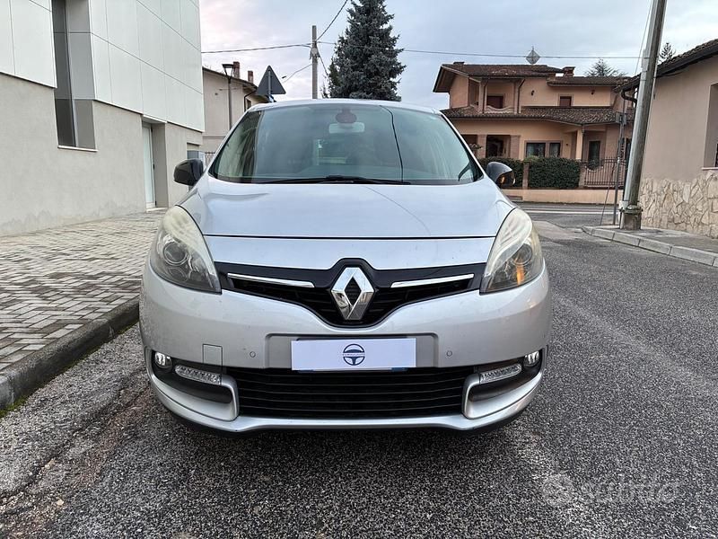 Usata Renault Scénic III LIMITED 110 CV (80 kW) 2016 Grigio Monovolume