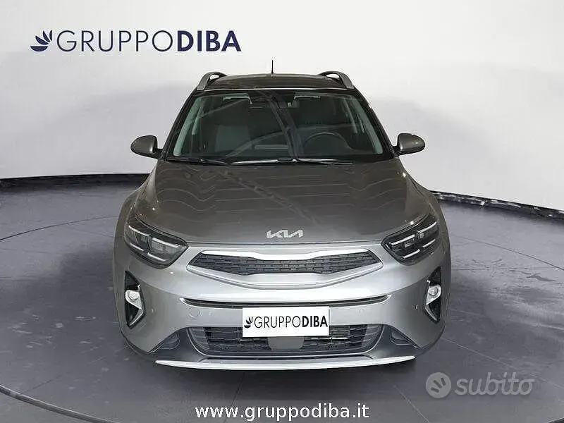 Usata Kia Stonic Style 84 CV (61 kW) 2024 Grigio SUV