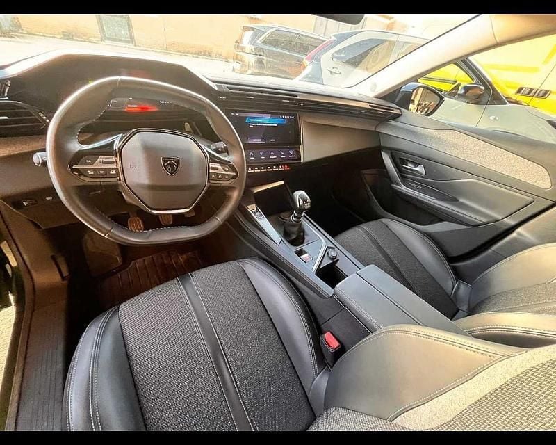 Usata Peugeot 308 Allure 131 CV (96 kW) 2022 Verde Berlina